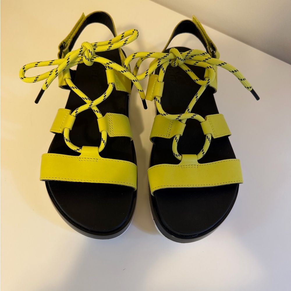 NEW Sorel Lace Sandals, Size 8 - Picture 3 of 9